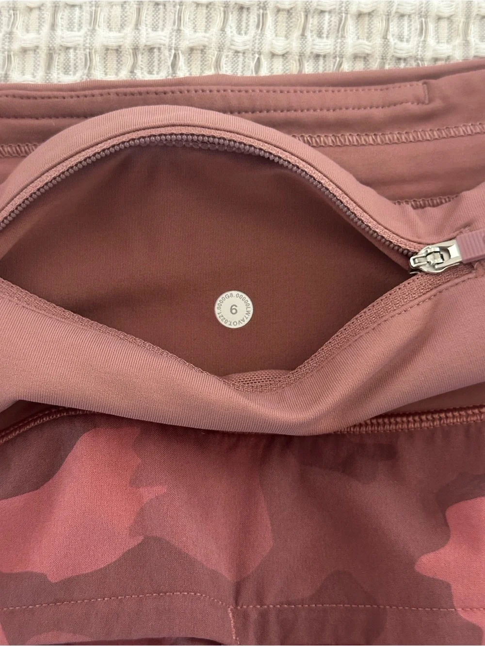 Lululemon Speed Up HR Short 2.5" - Heritage 365 Camo Brier Rose Multi - Size 6 - Picture 6 of 12